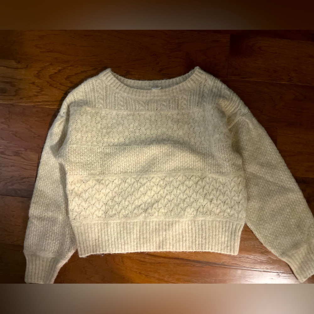 Old Navy Ivory Sweater